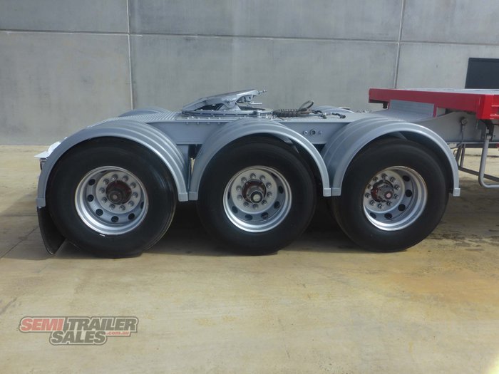 2004 Maxitrans 12 Pallet Flat Top A Trailer