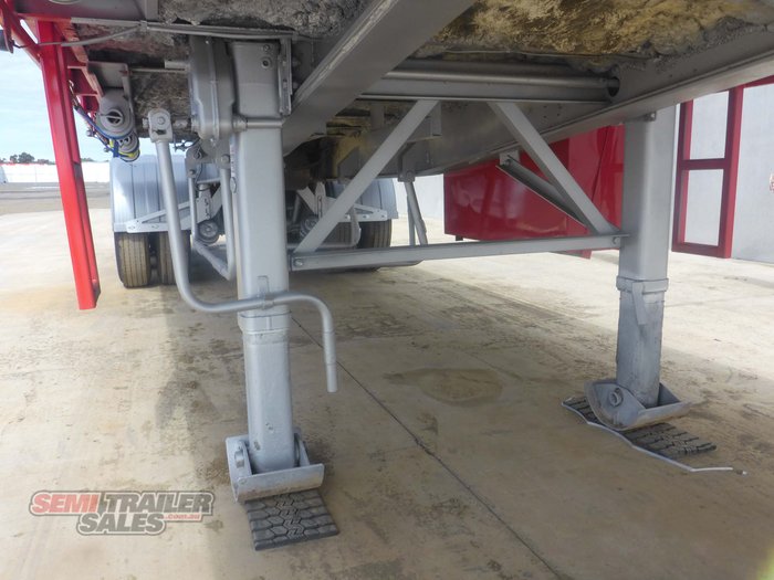 2004 Maxitrans 12 Pallet Flat Top A Trailer