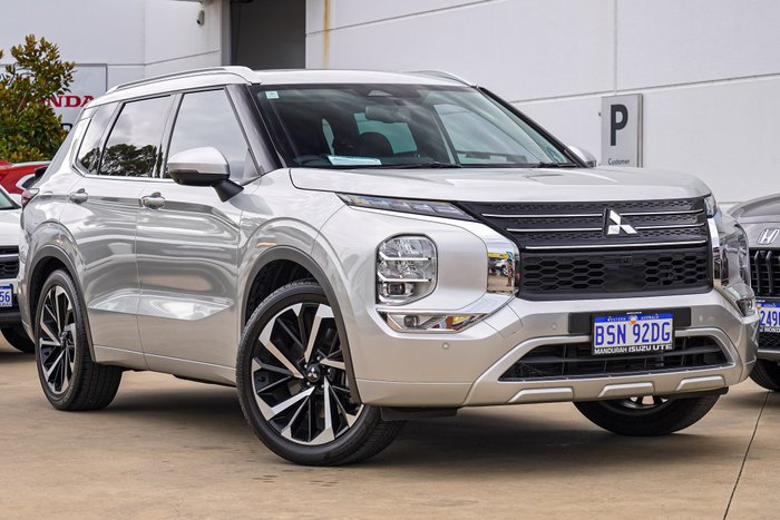 2022 Mitsubishi Outlander Exceed