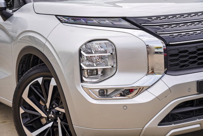 2022 Mitsubishi Outlander Exceed