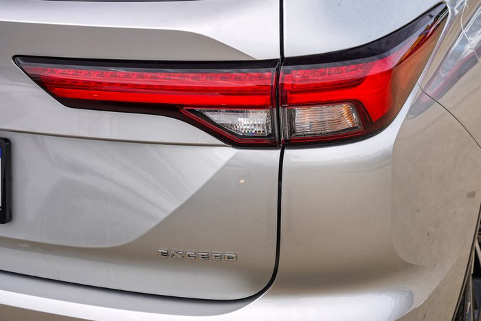 2022 Mitsubishi Outlander Exceed