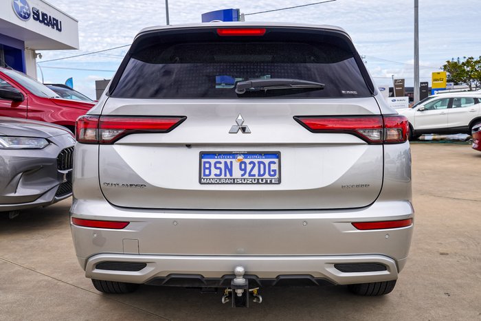 2022 Mitsubishi Outlander Exceed