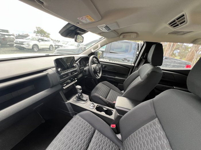 2024 MITSUBISHI Triton GLX