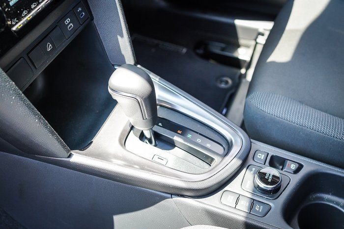 2024 Toyota Yaris Cross Hybrid GX