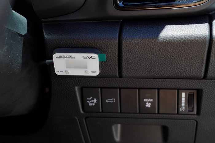 2025 Isuzu MU-X X-TERRAIN