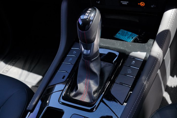 2025 Isuzu MU-X X-TERRAIN