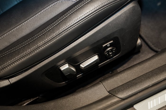 2022 BMW 3 Series 330i M Sport
