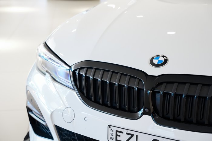 2022 BMW 3 Series 330i M Sport