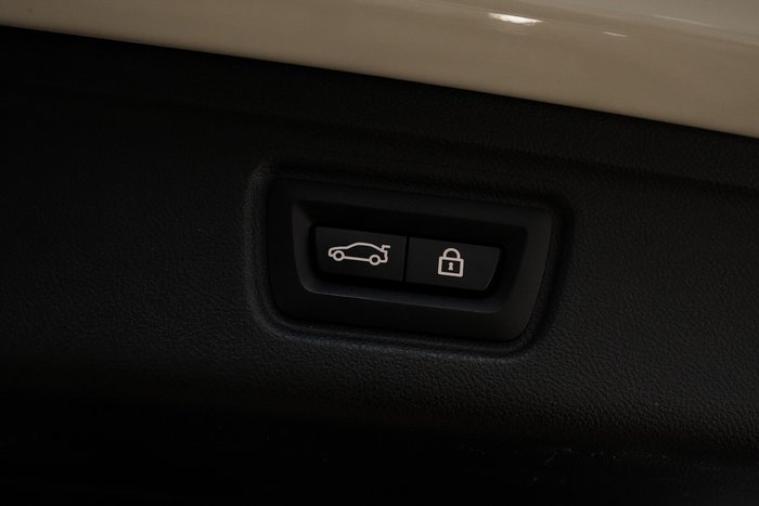2022 BMW 3 Series 330i M Sport