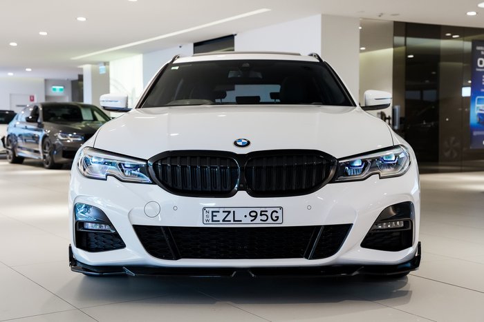 2022 BMW 3 Series 330i M Sport