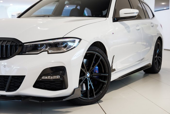 2022 BMW 3 Series 330i M Sport
