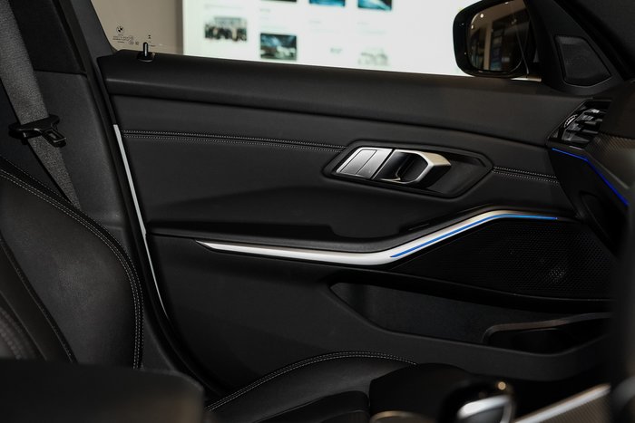 2022 BMW 3 Series 330i M Sport