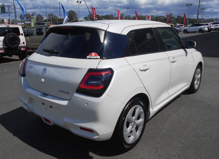 2025 Suzuki Swift Hybrid Plus