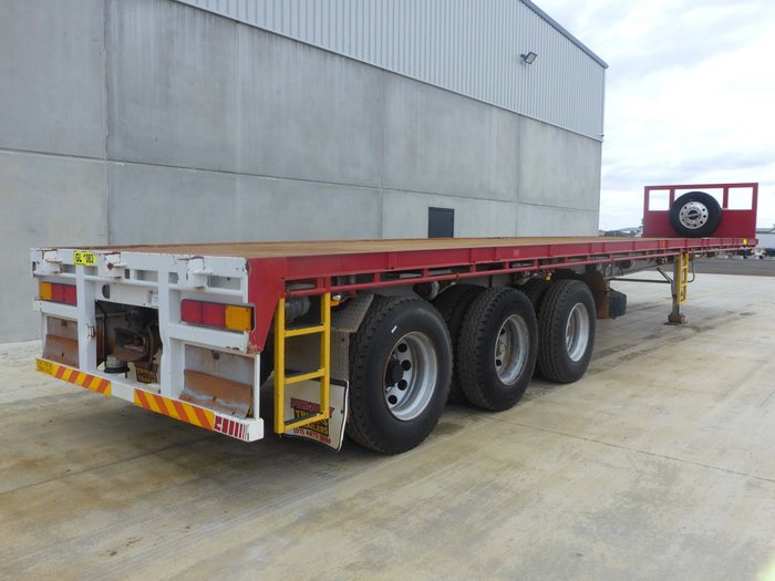 2014 Krueger 45FT Flat Top Road Train Lead