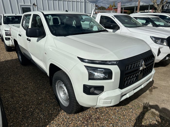 2025 MITSUBISHI TRITON GLX