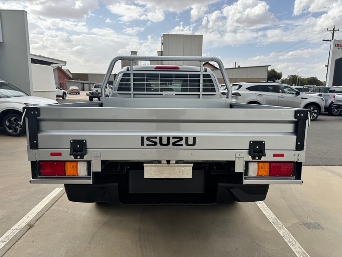 2025 ISUZU D-MAX SX