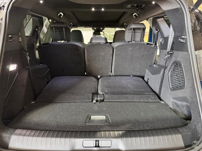 2025 Peugeot 5008 GT Premium Hybrid