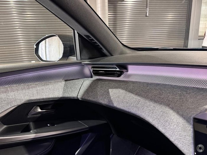 2025 Peugeot 5008 GT Premium Hybrid