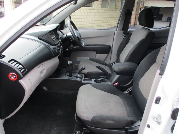 2011 Mitsubishi Triton GLX-R MN MY12 White