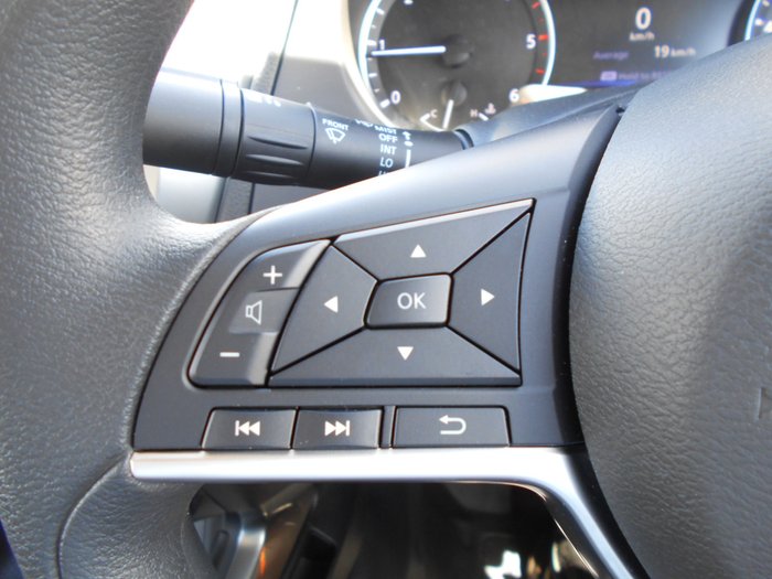 2025 Nissan Navara SL