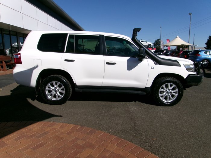 2015 TOYOTA LANDCRUISER GX (4x4)