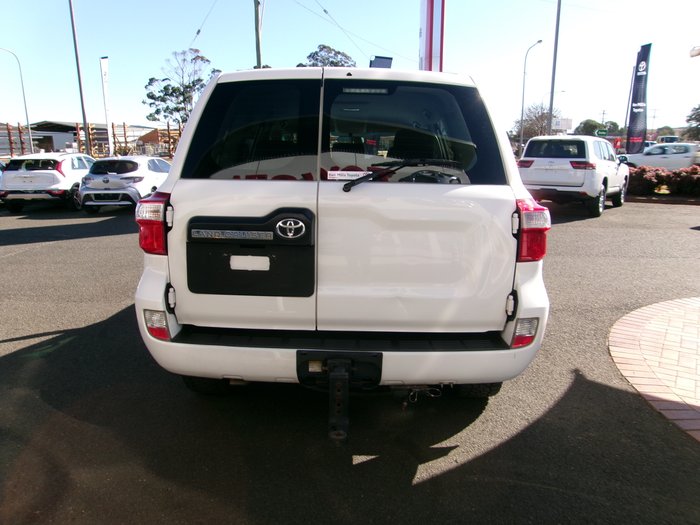 2015 TOYOTA LANDCRUISER GX (4x4)