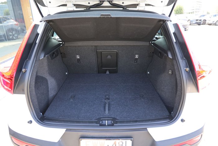 2021 Volvo XC40 T4 Momentum