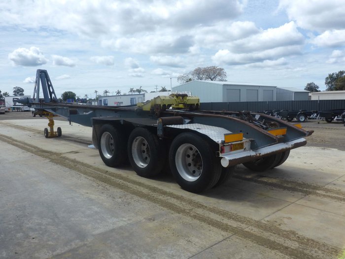 2007 J Smith  Sons Hook Lift Trailer