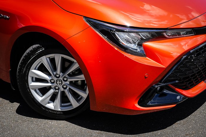 2025 Toyota COROLLA SX