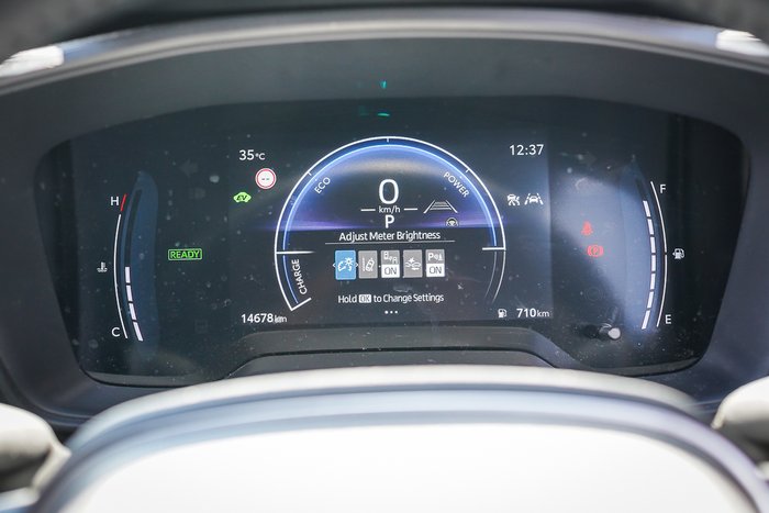 2025 Toyota COROLLA SX