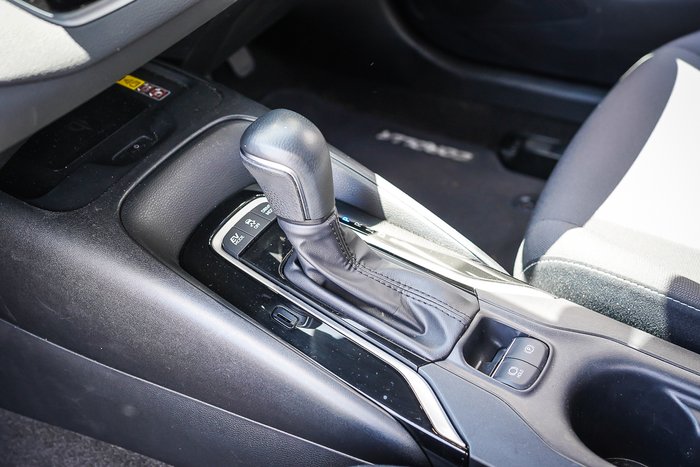 2025 Toyota COROLLA SX