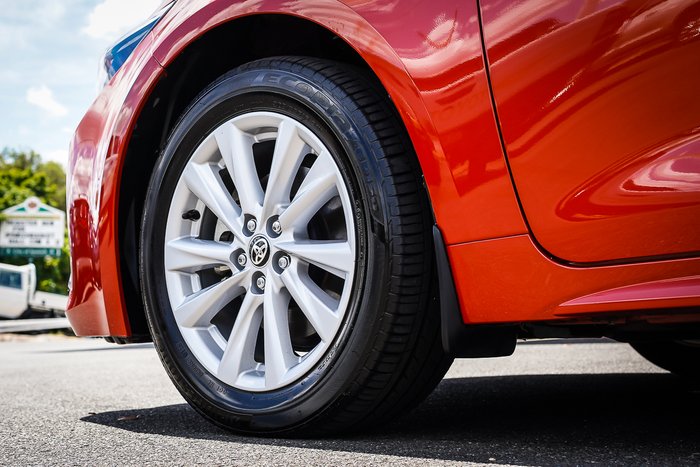 2025 Toyota COROLLA SX