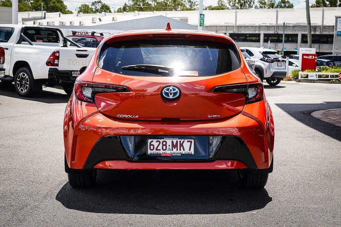 2025 Toyota COROLLA SX