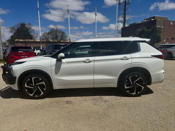 2024 MITSUBISHI Outlander EXCEED