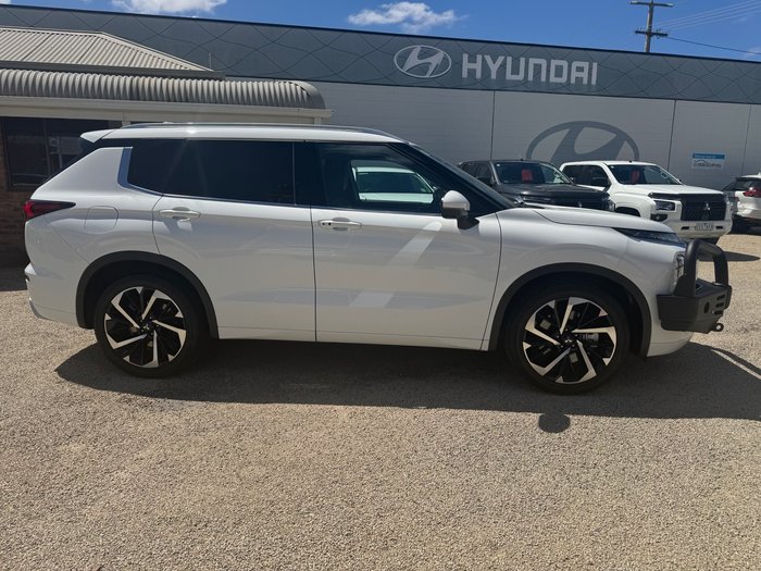 2024 MITSUBISHI Outlander EXCEED