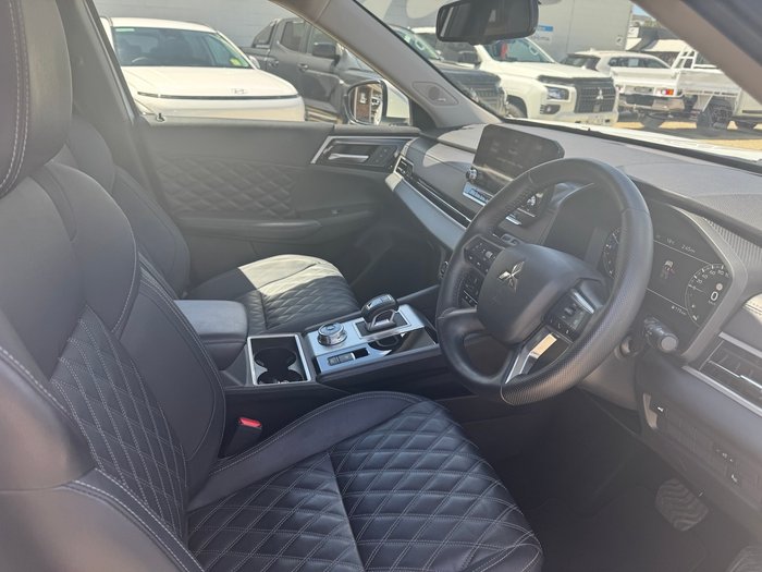 2024 MITSUBISHI Outlander EXCEED