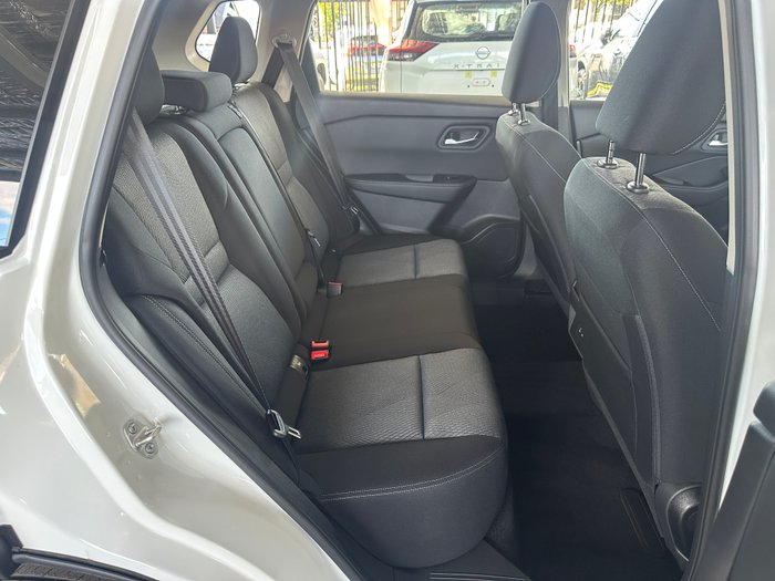 2026 NISSAN XTRAIL ST