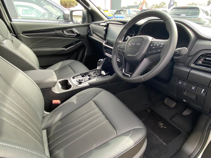 2025 ISUZU MU-X LS-T