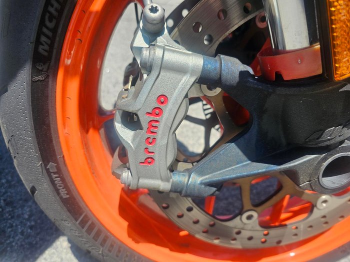 2021 KTM 890R Duke Orange