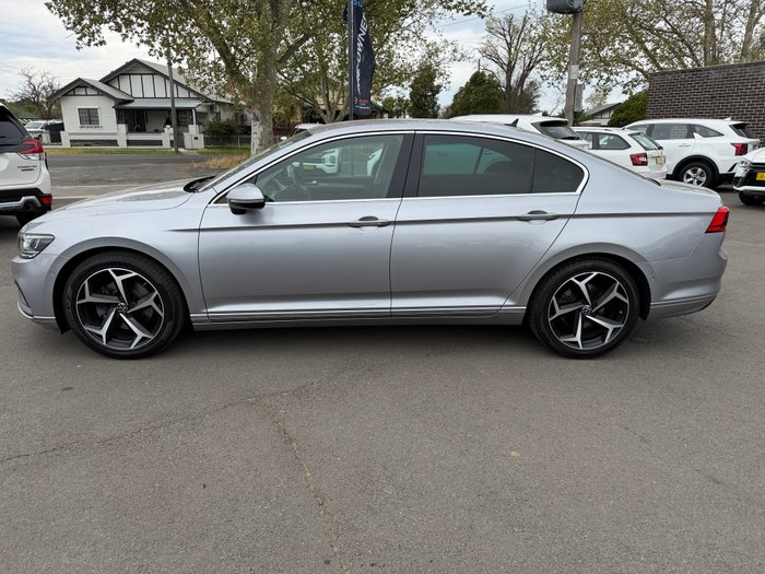 2022 VOLKSWAGEN PASSAT