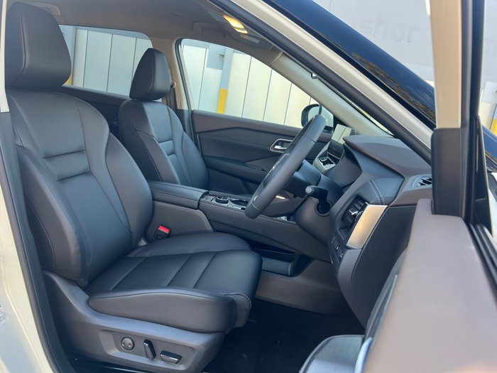 2025 Nissan X-TRAIL ST-L e-POWER