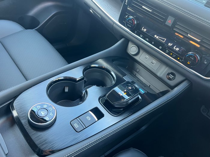 2025 Nissan X-TRAIL ST-L e-POWER