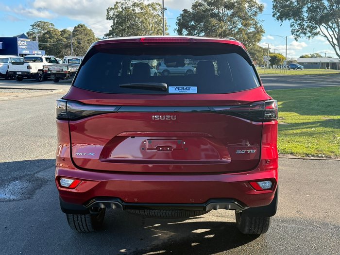 2026 Isuzu MU-X LS-T
