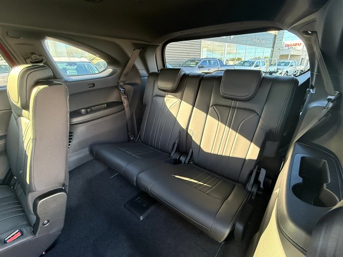 2026 Isuzu MU-X LS-T