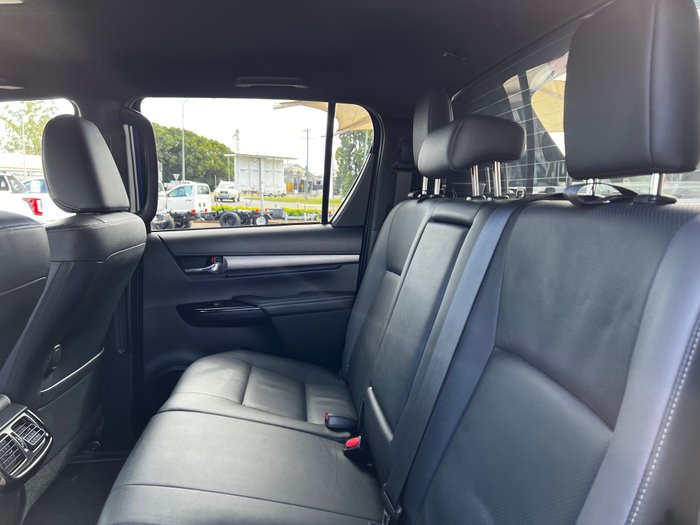 2022 Toyota Hilux 4x4 Hilux 4x4 Rogue 2.8L T Diesel Automatic Double Cab C222140 001