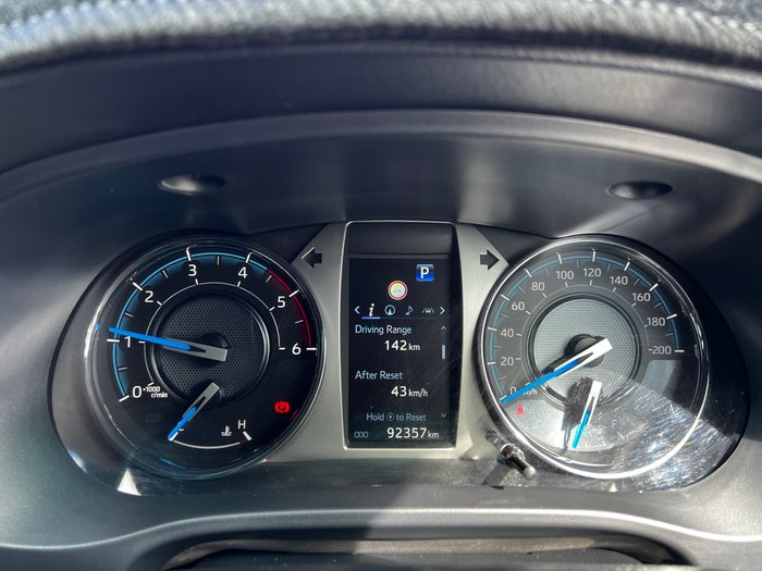 2022 Toyota Hilux 4x4 Hilux 4x4 Rogue 2.8L T Diesel Automatic Double Cab C222140 001