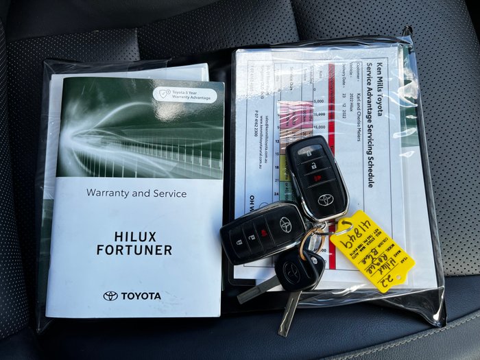 2022 Toyota Hilux 4x4 Hilux 4x4 Rogue 2.8L T Diesel Automatic Double Cab C222140 001