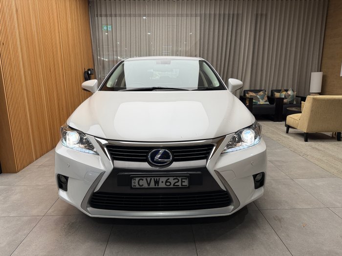 2014 Lexus CT 200h. HYBRID CT200h Luxury 1.8L Hybrid CVT Hatch