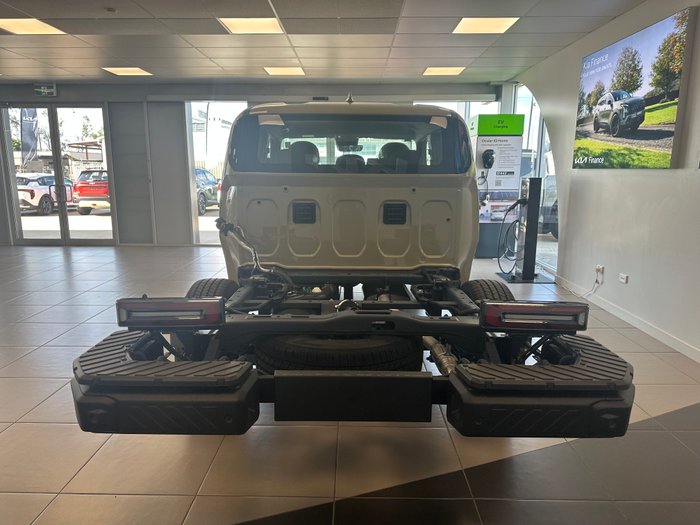 2025 Kia TASMAN MY26 Kia TASMAN TK DOUBLE CC SX 4X4 BLACK FENDER (8VP52HC5KDD108 ) inc HDA tray