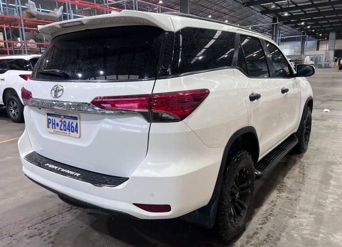 2022 Toyota Fortuner GXL
